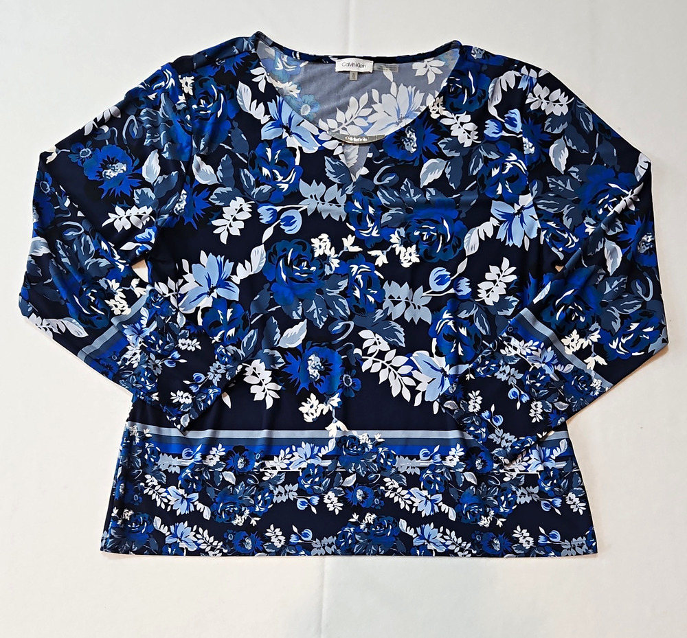 Calvin Klein Women's XL Blue Floral Knit V-Neck Rhinestone Pullover Blouse